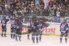 DEL - ERC Ingolstadt - Nürnberg Ice Tigers - Sieg Jubel Fans Fahnen