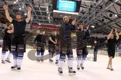 DEL - ERC Ingolstadt - DEG Metro Stars Düsseldorf - Playoff - Sieg, Einzug ins Halbfinale Jubel mit den Fans