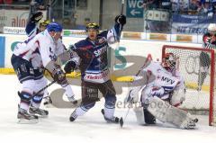 DEL - ERC Ingolstadt - Adler Mannheim - Playoff - 3.Halbfinale - 1:0 für den ERC durch Thomas Greilinger. Jared Ross Jubel Tor