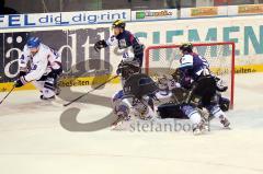 DEL - ERC Ingolstadt - Adler Mannheim - Playoff - 3.Halbfinale - Foul gegen einen Mannheimer Spieler im Torraum