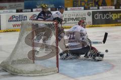 DEL - ERC Ingolstadt - Adler Mannheim - Playoff - 1.Halbfinale - Ausverkaufte Saturn Arena-Thomas Greilinger scheiter am Mannheimer Torwart