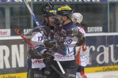 DEL - ERC Ingolstadt - DEG Metro Stars - Playoff 3 - Tor zum 2:2 durch Joe Motzko, Jubel Jeremy Reich