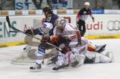 DEL - ERC Ingolstadt - DEG Metro Stars Düsseldorf - Playoff - Tyler Bouck am Tor vorbei