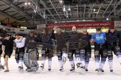 DEL - ERC Ingolstadt - DEG Metro Stars Düsseldorf - Playoff - Sieg, Einzug ins Halbfinale Jubel mit den Fans