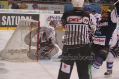 DEL - ERC Ingolstadt - Adler Mannheim - Playoff - 1.Halbfinale - Ausverkaufte Saturn Arena-Michael Waginger jubelt über das Tor von Petr Fical