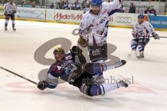 DEL - ERC Ingolstadt - Adler Mannheim - Playoff - 3.Halbfinale - Michael Waginger wird gefoult