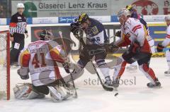 DEL - ERC Ingolstadt - DEG Düsseldorf Metro Stars . Playoff - Viertelfinale - Michael Waginger vor dem Tor