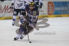 DEL - ERC Ingolstadt - Adler Mannheim - Playoff - 1.Halbfinale - Ausverkaufte Saturn Arena- Jared Ross lässt zwei Gegenspieler aussteigen