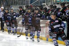 Testspiel - ERC Ingolstadt - Adler Mannheim 2:3 - Tor Jubel Spielerbank