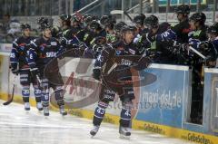 Testspiel - ERC Ingolstadt - Adler Mannheim 2:3 - Tor Jubel Spielerbank