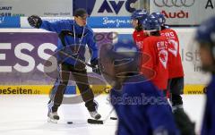 ERC Ingolstadt - Jugendtraining mit den Trainern Peter Bares und Terry Campbell