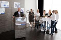 Pressekonferenz Vorstellung der Damenmannschaft ERC-Ingolstadt e.v - Klaus Mittermaier -  Foto: Jürgen Meyer