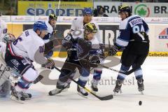 European Trophy 2012 - ERC Ingolstadt - Adler Mannheim - Björn Barta am Puck