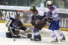 European Trophy - ERC Ingolstadt - ZSC Lions Zürich - Ian Gordon unter Bedrängnis und Tim Hambly