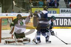 European Trophy 2012 - ERC Ingolstadt - Färjestad BK - Derek Hahn wäre beinahe am Kopf getroffen worden vom Puck