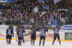 DEL - ERC Ingolstadt - Eisbären Berlin 4:2 - Jubel mit den Fans nach dem Spiel