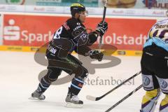 DEL - ERC Ingolstadt - Krefeld Pinguine - Playoff 4.Spiel - verletzt Jakub Ficenec (38)