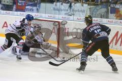 DEL - ERC Ingolstadt - Augsburger Panther - Riesenchance für John Laliberte rechts