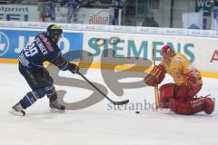 DEL - ERC Ingolstadt - Düsseldorf DEG - 5:0 - Thomas Greilinger im Alleingang überwindet Bobby Goepfert und erzielt das 4:0