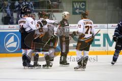 DEL - ERC Ingolstadt - Grizzly Adams Wolfsburg - Tor Jubel 0:2 für Wolfsburg