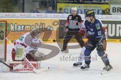 DEL - ERC Ingolstadt - Kölner Haie - Patrick Hager (52) knapp am Tor