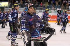 DEL - ERC Ingolstadt - Eisbären Berlin - Jubel vor den Fans Sieg