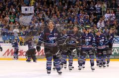 DEL - ERC Ingolstadt - Hamburg Freezers - Jubel vor den Fans