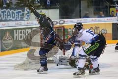 DEL - ERC Ingolstadt - Straubing Tigers - Thomas Greilinger trifft und Jubelt zum 4:4 Ausgleich Tor