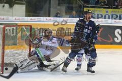 DEL - ERC Ingolstadt - Straubing Tigers - Tor durch Sean O´Connor, Patrick Hager jubelt