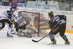 DEL - ERC Ingolstadt - Augsburger Panther - Riesenchance für John Laliberte rechts