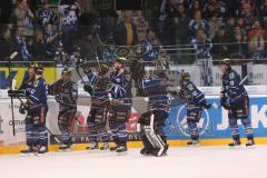 DEL - ERC Ingolstadt - Iserlohn Roosters - Jubel Fans Ehrenrunde Sieg