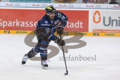 DEL - 6.Spiel - Playoff - ERC Ingolstadt - Krefeld Pinguine 2:7 - Thomas Greilinger (39) zieht ab, Tor