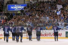 DEL - ERC Ingolstadt - Kölner Haie - Fans Jubel Sieg Ehrenrunde