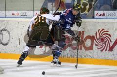 DEL - ERC Ingolstadt - Grizzly Adams Wolfsburg - rechts Patrick Hager und links Bina Robbie