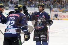 DEL - ERC Ingolstadt - Eisbären Berlin - Torjubel John Laliberte und Jared Ross und rechts Jeff Likens