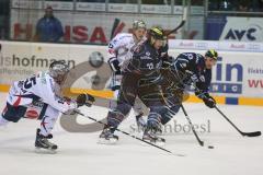 DEL - ERC Ingolstadt - Eisbären Berlin - links Graig Weller und rechts Björn Barta im Angriff