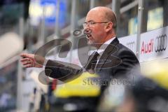 DEL - 6.Spiel - Playoff - ERC Ingolstadt - Krefeld Pinguine 2:7 - Trainer Rick Nasheim an der Bande