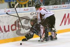 DEL - ERC Ingolstadt - Hannover Scorpions - 4:2 - Sean O´Connor wird gefoult