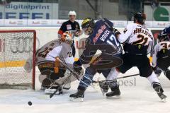 DEL - ERC Ingolstadt - Grizzly Adams Wolfsburg - Tyler Bouck verpasst knapp das Tor