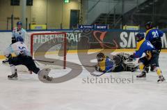 ERCI-Junioren-Ice Hogs Pfaffenhofen Krebs Benedikt mit der Chance zum 2:2 Ausgleichstreffer Foto: Juergen Meyer