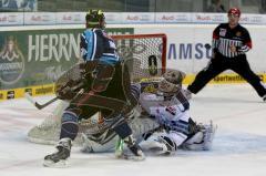 ERC Ingolstadt - Straubing Tigers - Travis Turnball (71) - Foto: Jürgen Meyer