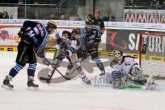 ERC Ingolstadt - Straubing Tigers - Travis Turnball (71) und Patrick Hager (52) mit einer Torchance -  Foto: Jürgen Meyer