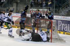 ERC Ingolstadt - Straubing Tigers - Björn Barta mit dem 3:1 Führungstreffer -  (33)Foto: Jürgen Meyer