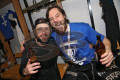 DEL - Playoff Finale - Kölner Haie KEC - ERC Ingolstadt - Deutscher Meister 2014 - Party in der Kabine, Feier, Jubel, Sieg, Pokal, Michel Périard (6) Jean-Francois Boucher (84)