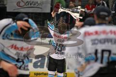 DEL - Playoff Finale - Kölner Haie KEC - ERC Ingolstadt - Deutscher Meister 2014 - Pokal Jubel Fans Ziga Jeglic (13)