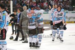 DEL - Playoff Finale - Kölner Haie KEC - ERC Ingolstadt - Deutscher Meister 2014 - Sieg Meister Jubel Derek Dinger (47) und Derek Hahn (43)