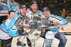 DEL - Playoff Finale - Kölner Haie KEC - ERC Ingolstadt - Deutscher Meister 2014 - Pokal Cup Travis Turnbull (71) Tim Conboy (4) Jakub Ficenec (38)