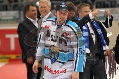 DEL - Playoff Finale - Kölner Haie KEC - ERC Ingolstadt - Deutscher Meister 2014 - Jubel Medaillenübergabe an Patrick Köppchen (55)
