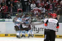 DEL - Playoff Finale - Kölner Haie KEC - ERC Ingolstadt - Der Puck ist im Tor 1:o für Ingolstadt Jubel Patrick Hager (52) und Christoph Gawlik (11), Tor durch Tim Conboy (4)