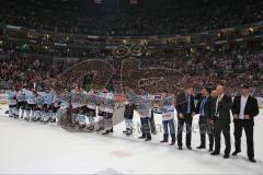 DEL - Playoff Finale - Kölner Haie KEC - ERC Ingolstadt - Deutscher Meister 2014 - Sieg Meister Jubel, die Mannschaft komplett auf dem Eis